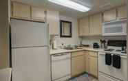 Others 3 208 Fully Furnished 1BR Suite-prime Location! by Redawning