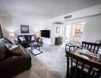 Others 2 109 Fully Furnished 1BR Suite-prime Location! by Redawning