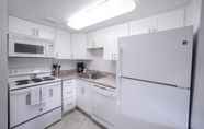 Others 2 229-fully Furnished 1BR Suite-prime Location! by Redawning