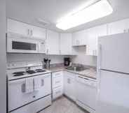 Others 2 229-fully Furnished 1BR Suite-prime Location! by Redawning