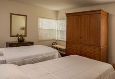 Others 5 Wtrfrnt Pool Home Located In Million Dollar Nhbrhd 2 Bedroom Home by Redawning