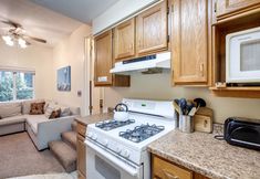 Others 7 36SLL - Convenient - Economical - Kitchen - Sleeps 6