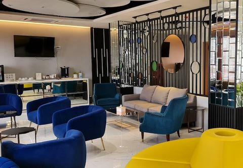 その他 The Neuf Ratchada