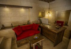 기타 4 Mak's Cave House