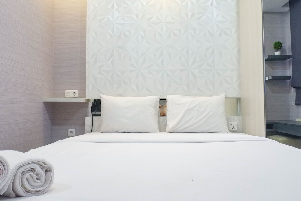 Others Stylish Studio Apartment Connected to Ciputra World Mall at The Vertu