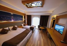 Others 7 Ruby Royal Hotel
