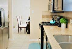 Lain-lain 5 3Bdrm 2.5Bath 5Beds - Near Downtown