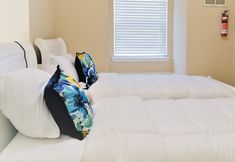 Lain-lain 7 3Bdrm 2.5Bath 5Beds - Near Downtown