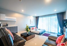 Others 4 The Ark at Veloche by Lofty