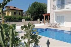 Lainnya Stylish Ground Floor 3-bed Apartment in Dalyan