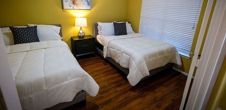 Others 4 4Bdrm 3.5Bath 11Beds - Great House