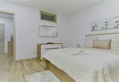 Others 7 Imperial Apartment