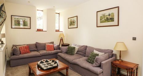 Others 2 Oystermouth Chapel