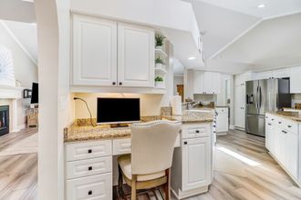 Others 4 Dog Friendly Home Includes Beach Access and Bike Free to Use during Stay by RedAwning