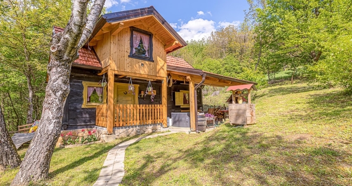 Khác Chalet Birchwood With Whirlpool