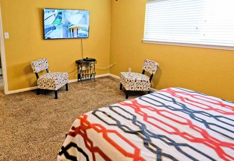 其他 4Bdrms 2Bath 6Beds - Med-Center MM-Park