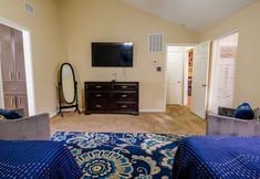 Others 5 3Bdrm 2.5Bath 6Beds - Pool House