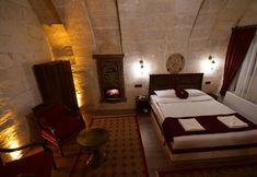 其他 4 Shadow Cave House