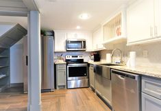 Others 6 2Bdrm 2Bath 2Beds - NRG - GRB - MM-Park