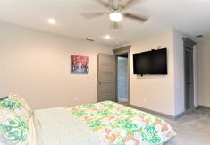 Others 3 2Bdrm 2Bath 2Beds - NRG - GRB - MM-Park
