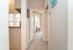 Others 4 Beautiful 2-bed Apartment in Weston-super-mare