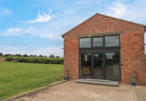 Khác The Old Ambulance House