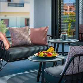 Room 1 วิลล่า อาโม พร้อมสระว่ายน้ำส่วนตัว, โรงแรม & ที่พัก Manos Hatzidakis Theatre