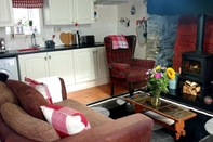 Lain-lain Beautiful Cosy Cottage Located in North Wales, UK