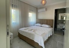 其他 4 Inviting 4-bed Villa Lina With lux Pool