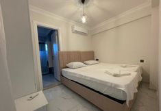 Others 3 Inviting 4-bed Villa Lina With lux Pool