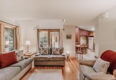 その他 7 Snowline Cabin #34 - Great English Tudor-style Home With hot Tub! Now With Wifi!