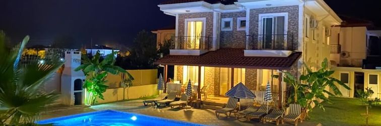 Lainnya Remarkable 4-bed Villa Tasgin 2 Pools