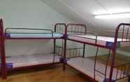 Others 4 Single Bed in Mixed Dormitory Room With Ac