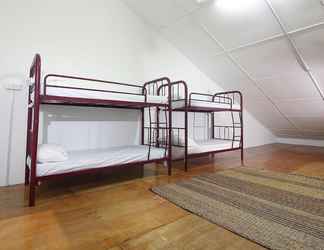 Others 2 Single Bed in Mixed Dormitory Room With Ac