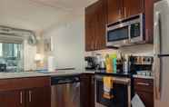 Others 2 Fully Furnished 2 Bedroom Apartment Near Rittenhouse Apts by Redawning