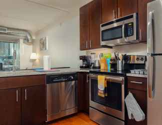 Others 2 Fully Furnished 2 Bedroom Apartment Near Rittenhouse Apts by Redawning