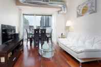 Lain-lain Fully Furnished 2 Bedroom Apartment Near Rittenhouse Apts by Redawning