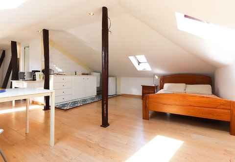 Others Sunny Attict Loft by Homing