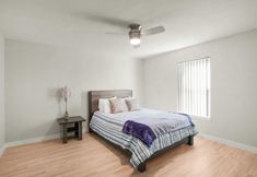 Lain-lain 7 Modern 1BR Near UT Hyde Park Evonify