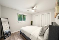 Others 4 Modern 1BR Near UT Hyde Park Evonify