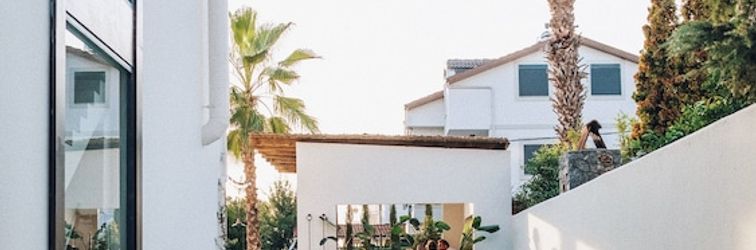 Others To Be Social House