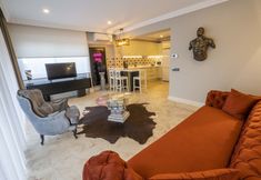 Khác 6 HEART DE MAISON