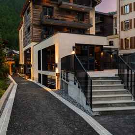 Primary image 1 Hotel Tannenhof, Täsch Hotels