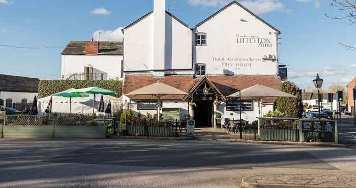 อื่นๆ The Littleton Arms