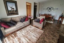 기타 Charming 2-bed Apartment in Kigo