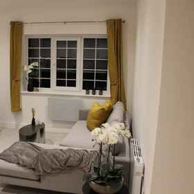 Primary image1Luxury 2 Bed Apartment In Rochester,St. Mary Hoo飯店