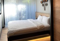 อื่นๆ 3 Z-Suites