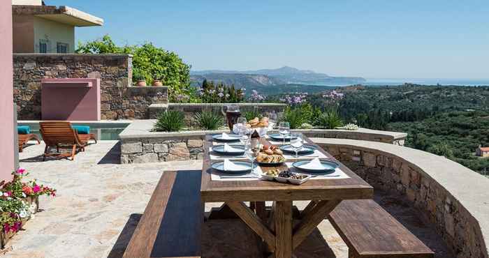 อื่นๆ Elevated Peaceful Villa With Private Heated Pool Jacuzzi and Panoramic Views