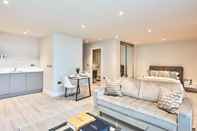 Others Seven Living Bracknell - Luxurious Chic Studio Apartments