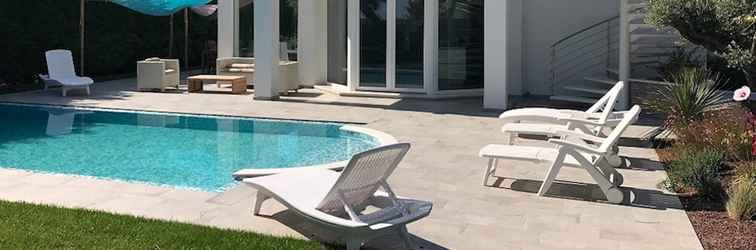 Lain-lain Super Villa With Private Pool in Isola Albarella